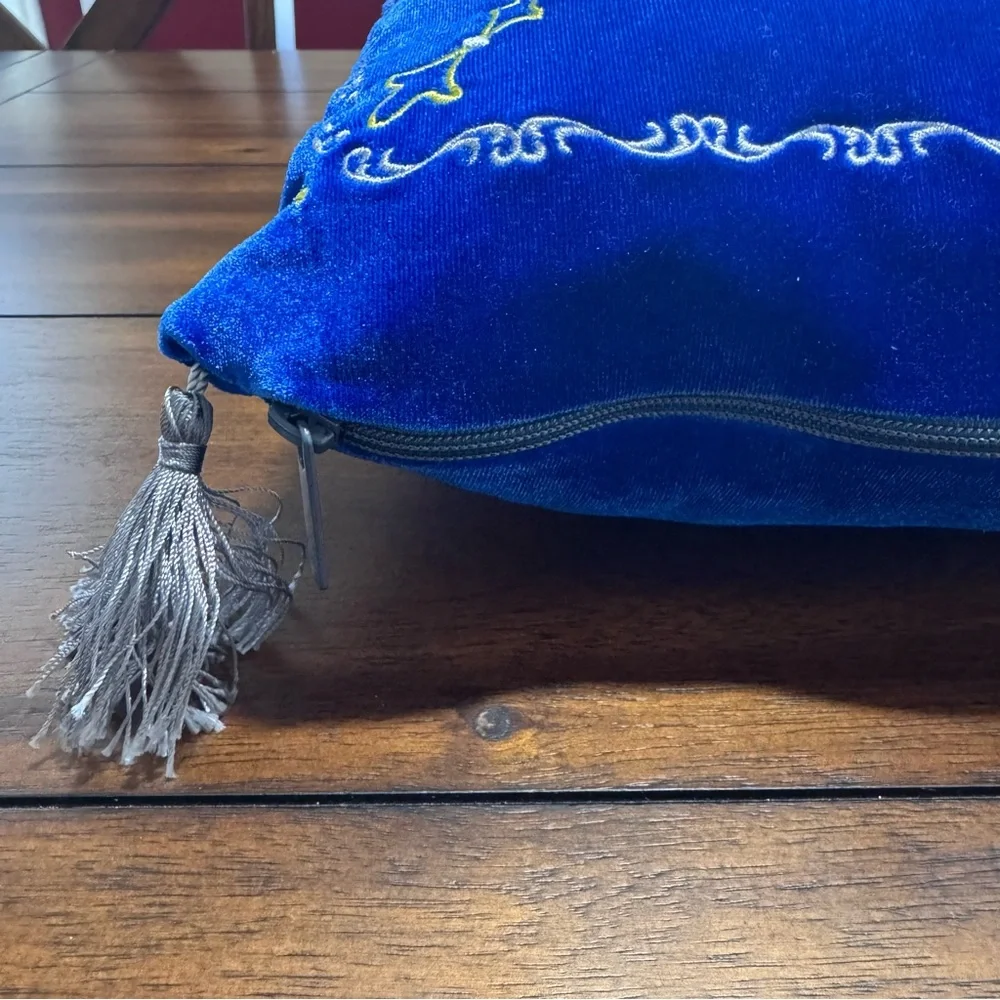 Noble Collection Official Harry Potter Ravenclaw Velvet Cushion Pillow No Raven‎